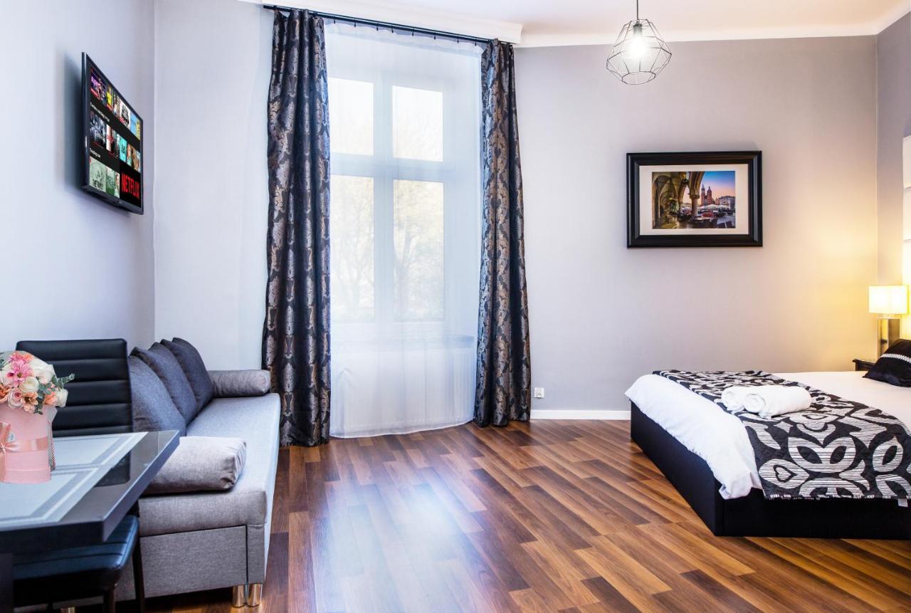 Tribeca City Center Apartments Krasków Exterior foto
